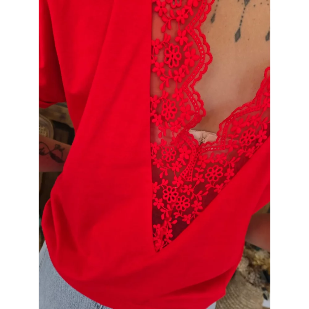 T-shirt Patrice rouge dos dentelle