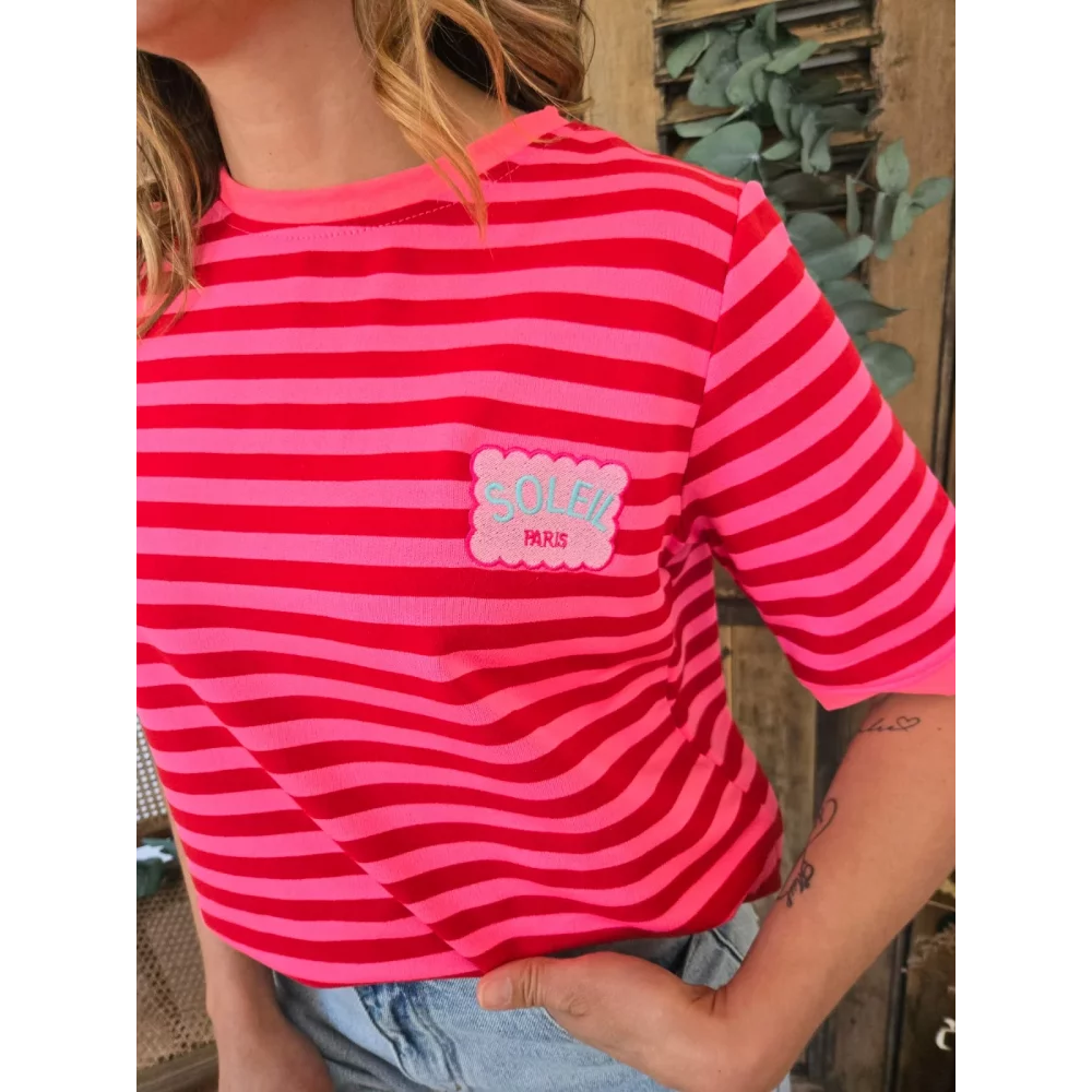 T-shirt Adam rayé bordeaux et rose patch soleil