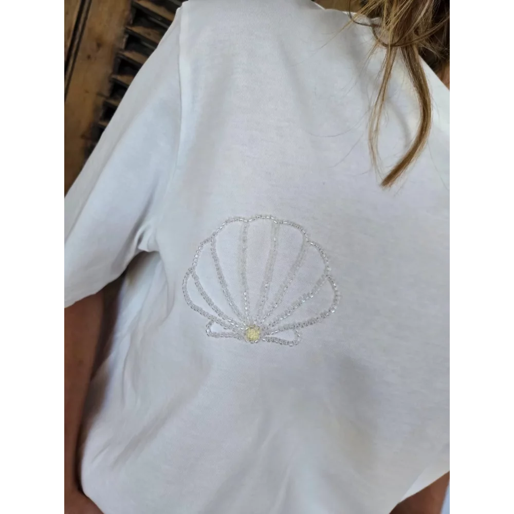 T-shirt blanc coquillages perles